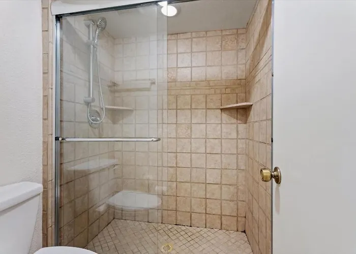 Cozy 1br With Gym, Pool And Hot Tub Access Holiday home
