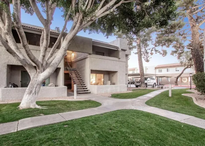 Cozy 1br With Gym, Pool And Hot Tub Access Holiday home